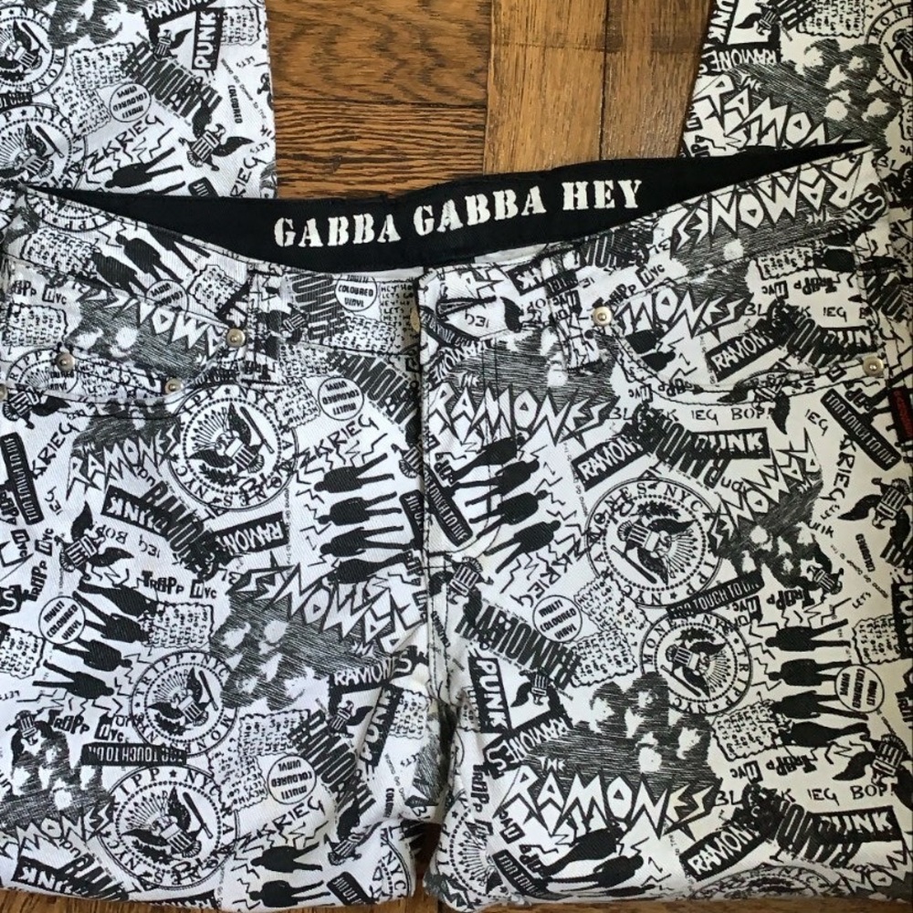 RAMONES Tripp Nyc